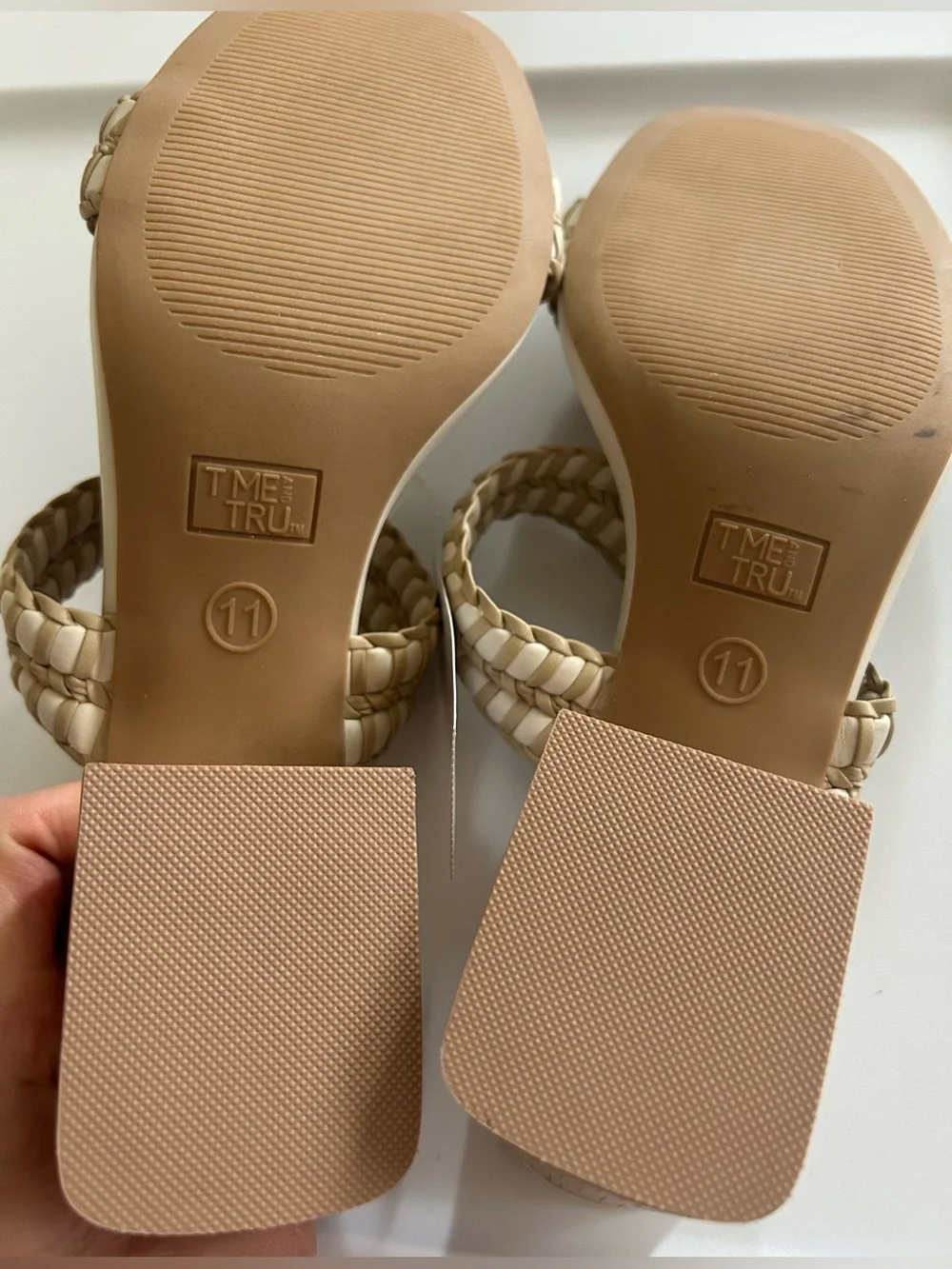 Time and Tru Women's Woven Double Band Sandals Size 11 - Picture 6 of 8